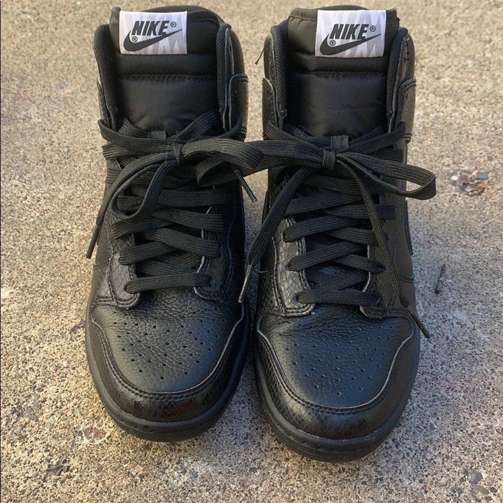 Nike heel shoes